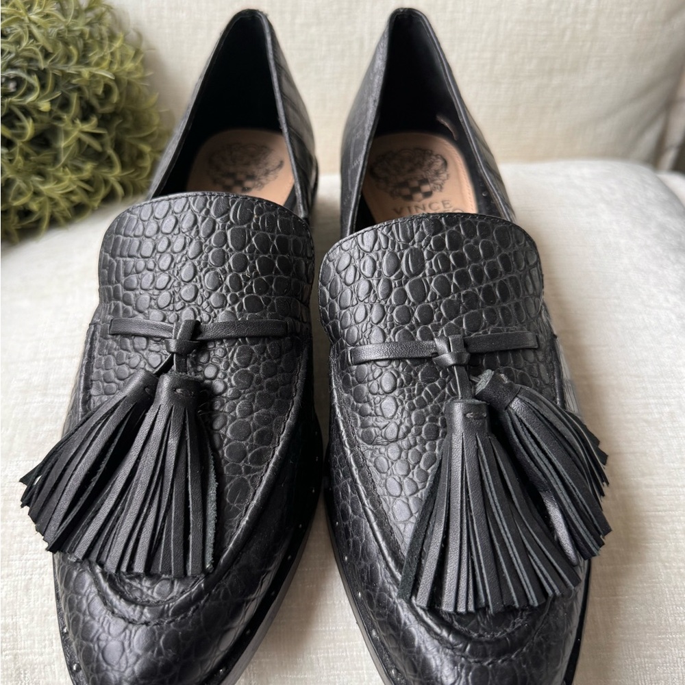 Paolo Black Textured Loafers with Tassels
